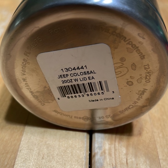 Tervis jeep 20 oz colossal tumbler - Picture 5 of 5